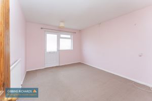 Bedroom- click for photo gallery